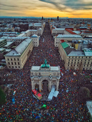 Stachus Demo gegen rechts